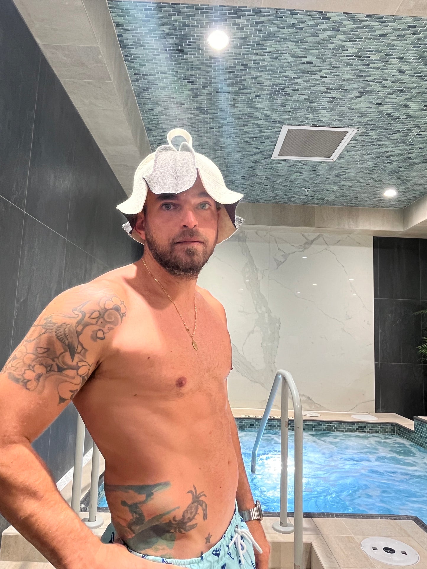 SAUNA BANYA HAT